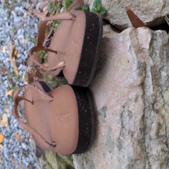 Clarks Tan Salon Spirit Flip-Flop Sandals - Picture 6 of 14